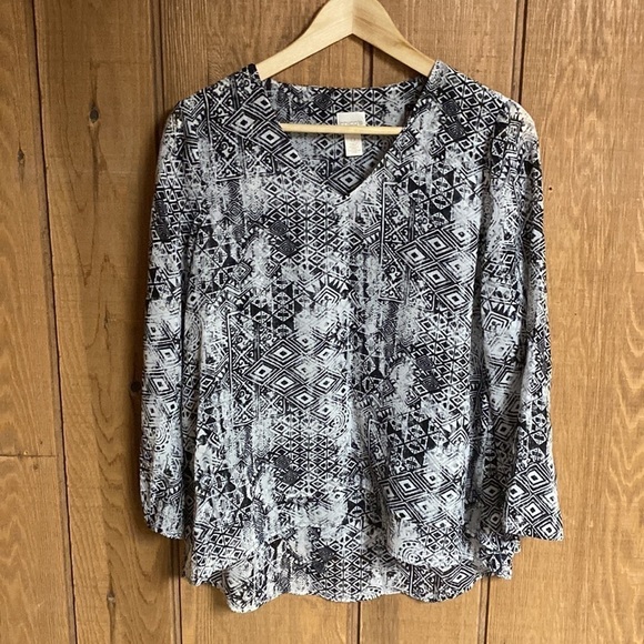Chico’s long bell sleeve Aztec Boho print black and white top Chico’s 0 US S/4 - Picture 1 of 8